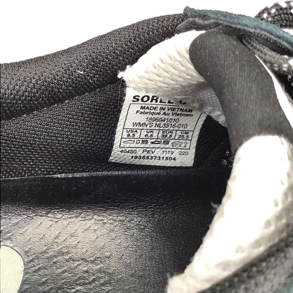 Sorel Kinetic Lite Lace Sneaker in Dark Green and Black. - Picture 12 of 12